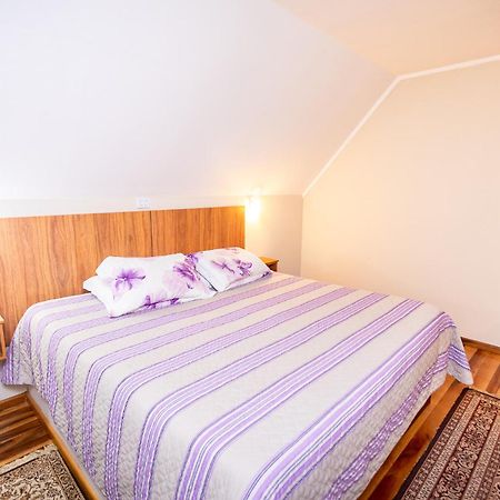 Suites E Chales Com Hidro Lareira E Ar Condicionado Villa Hegus Кампус-ду-Жордау Экстерьер фото