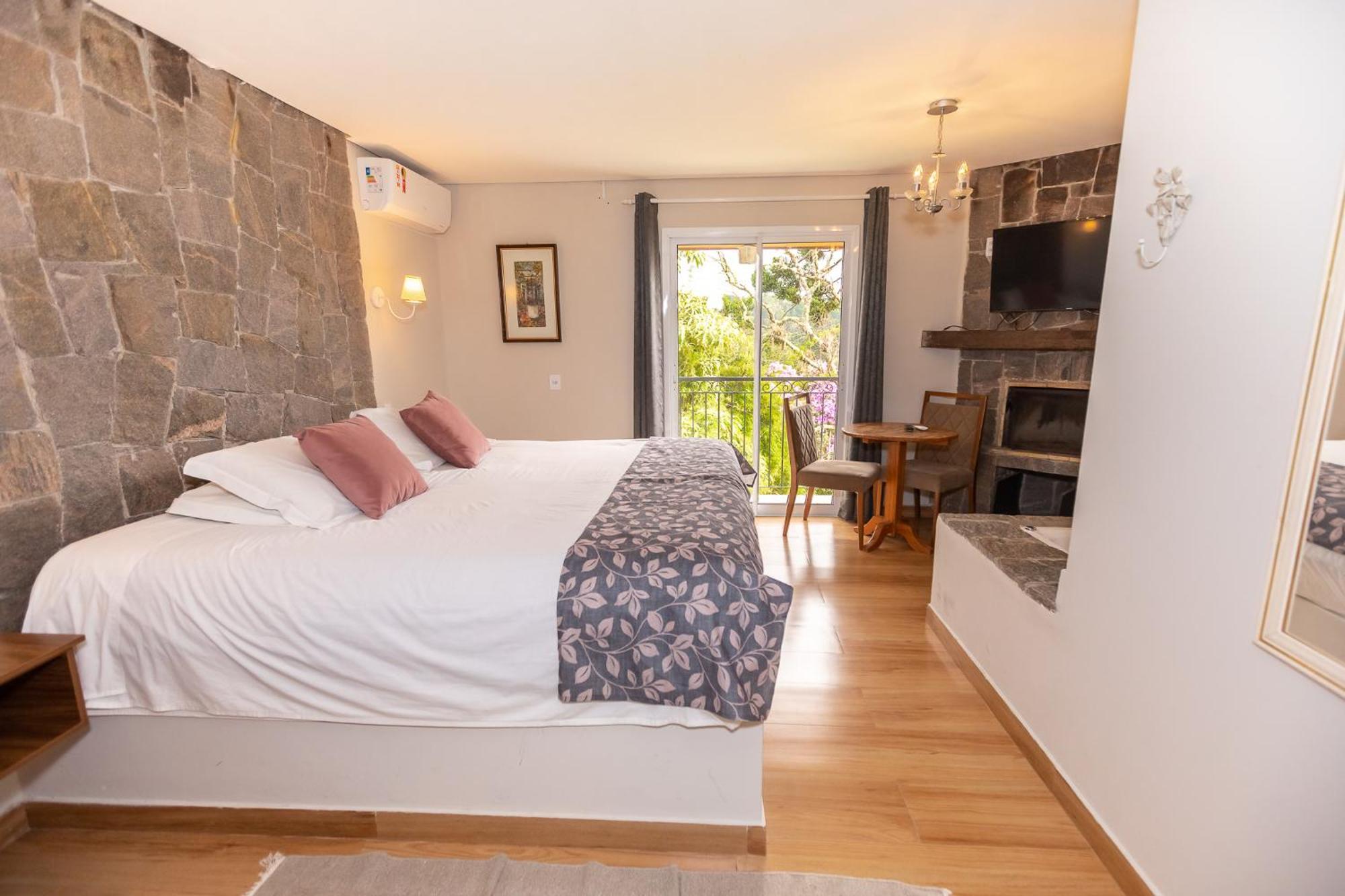 Suites E Chales Com Hidro Lareira E Ar Condicionado Villa Hegus Кампус-ду-Жордау Экстерьер фото
