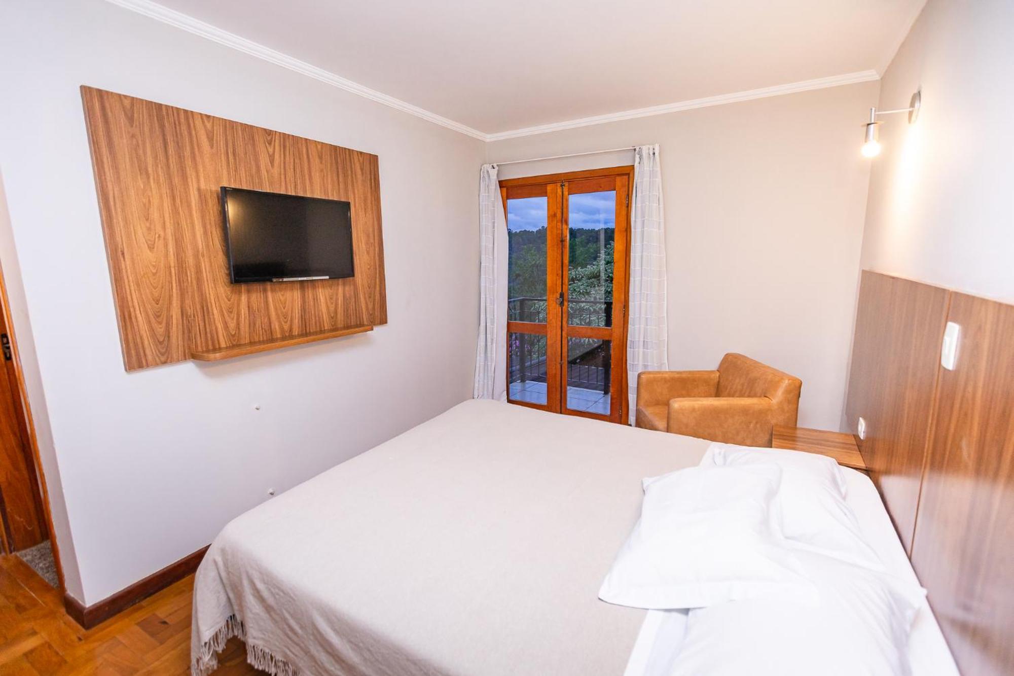 Suites E Chales Com Hidro Lareira E Ar Condicionado Villa Hegus Кампус-ду-Жордау Экстерьер фото