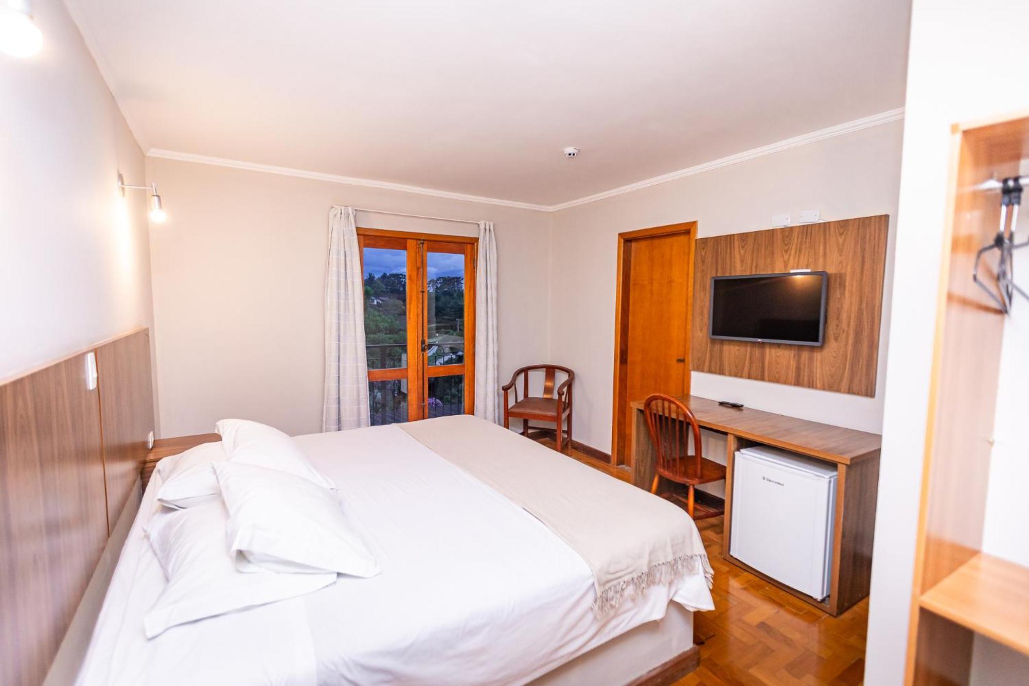 Suites E Chales Com Hidro Lareira E Ar Condicionado Villa Hegus Кампус-ду-Жордау Экстерьер фото
