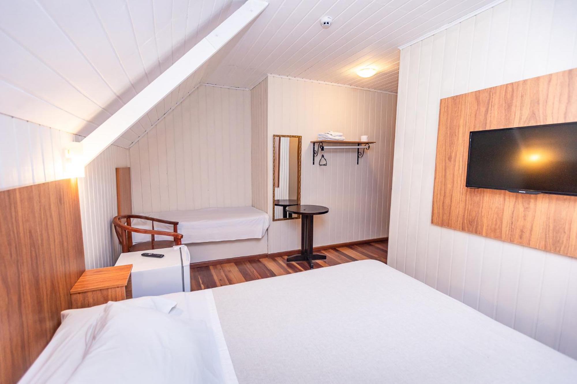 Suites E Chales Com Hidro Lareira E Ar Condicionado Villa Hegus Кампус-ду-Жордау Экстерьер фото